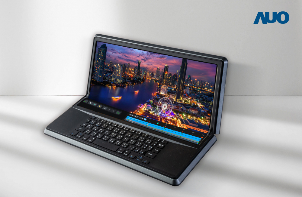 申博太陽城14.6吋Micro LED折迭顯示屏幕，搭配半徑4mm的彎折絞煉，以及高畫素、高亮度、高對比度的顯示技術(shù)特點(diǎn)，即便在大視角下仍保有絕佳色相與亮度