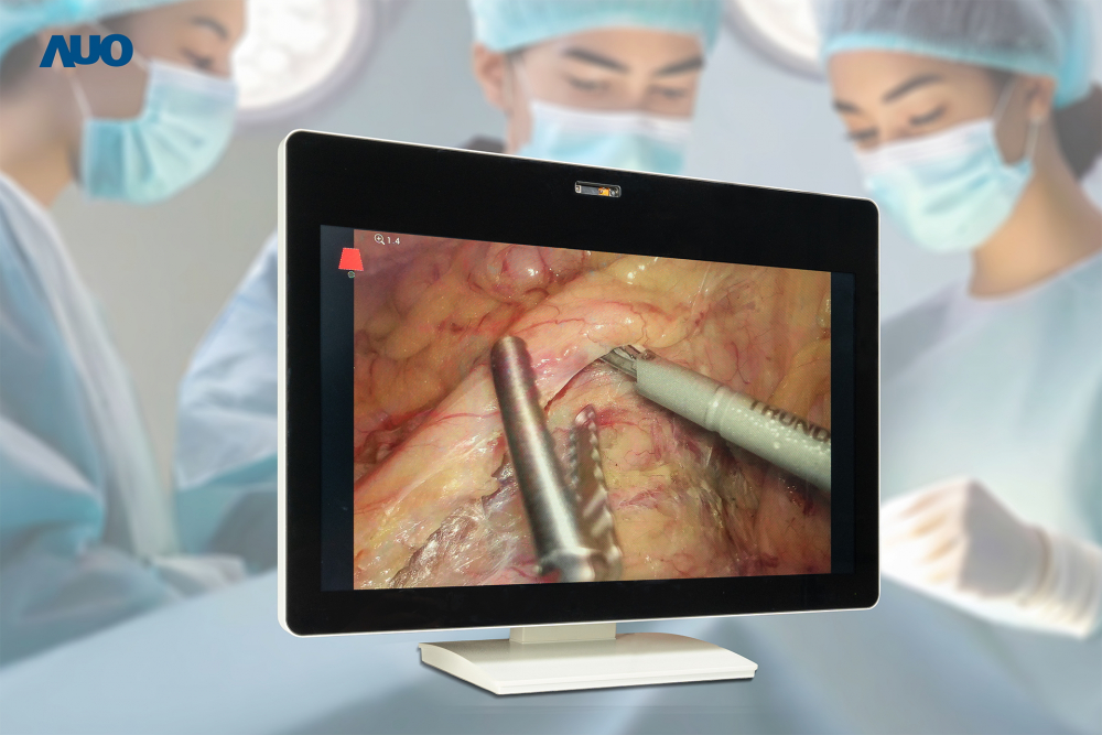 友達(dá)佈局智慧醫(yī)療場域，開發(fā)裸眼3D醫(yī)療顯示器，協(xié)助醫(yī)療團(tuán)隊在手術(shù)過程中無需佩戴3D眼鏡，即能清晰觀看3D影像，同時提升手術(shù)溝通效率及舒適感  